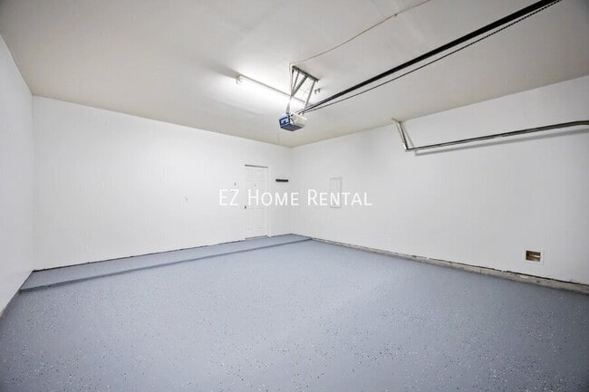 Building Photo - 2947 Hackamore Hollow Ln