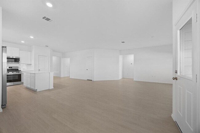 Building Photo - 209 Donnington Dr