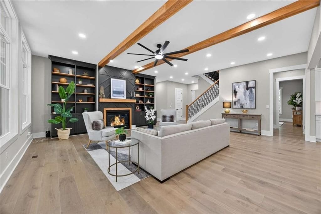 Building Photo - 6651 Malvin Dr