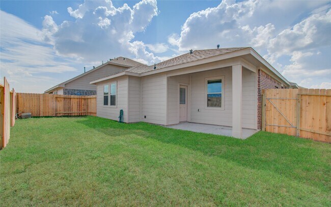 Building Photo - 8414 Beacon Bay Cir