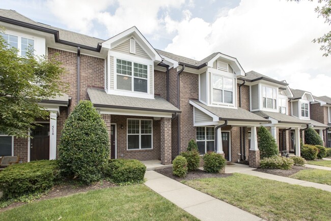 Building Photo - Beautiful Park At Melrose Townhome