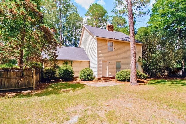 Building Photo - 112 Hawthorne Rd
