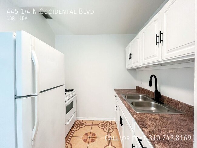 Building Photo - 445 1/4 N Occidental Blvd-