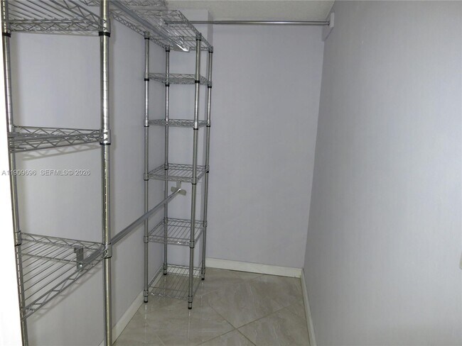 Building Photo - 8600 SW 133rd Avenue Rd