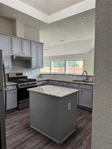 Building Photo - 808 Pimernel Ln