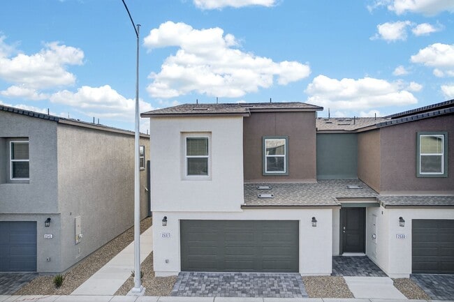 Building Photo - Beautiful Brand New Townhome in North Las Vegas