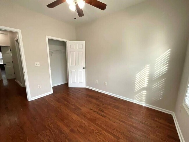 Building Photo - 2882 Cross Creek Dr