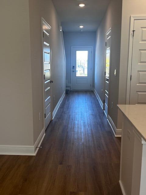 Building Photo - 2587 Cliff Hollow Cir