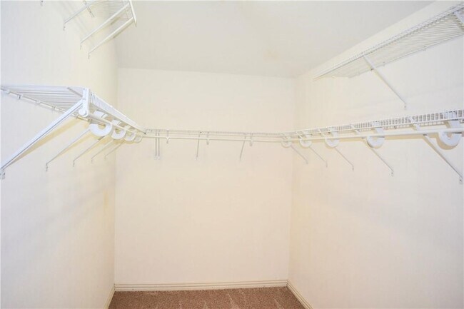 Building Photo - 6245 Trinity Creek Dr