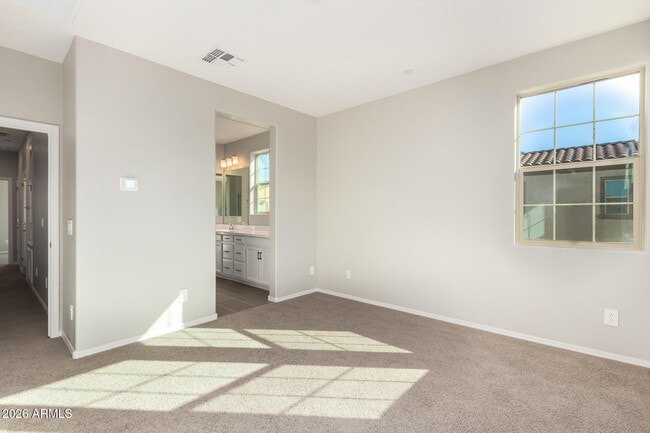 Building Photo - 1677 E Chelsea Ln