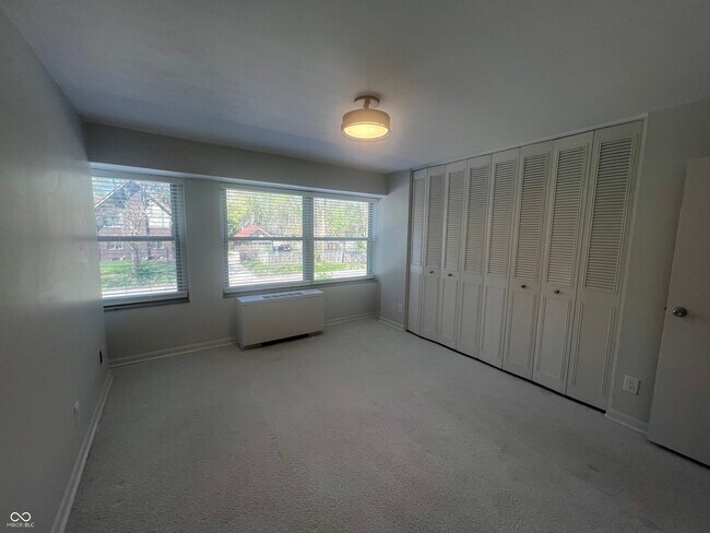 Building Photo - 3965 N Meridian St