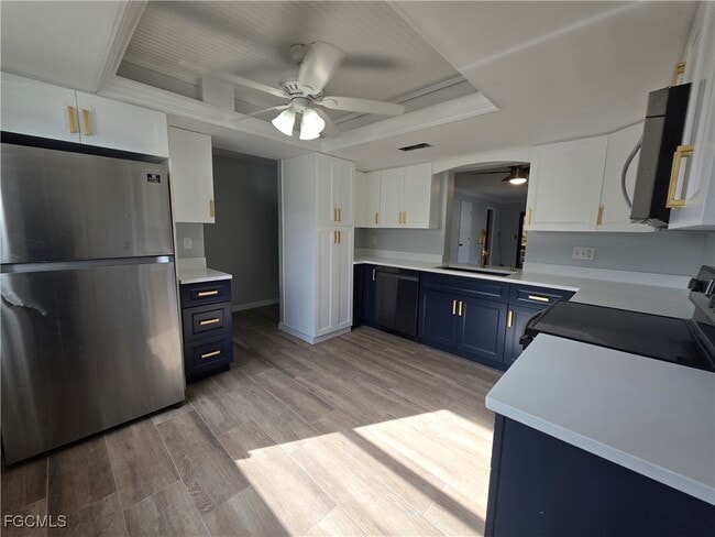 Building Photo - 1507 Cape Coral Pkwy W