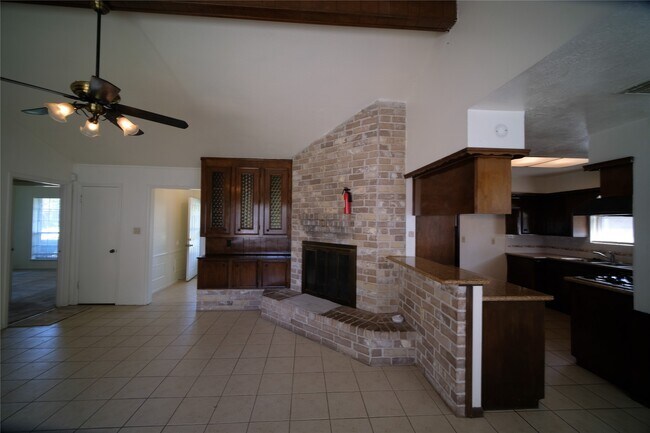 Building Photo - 12526 Lima Dr