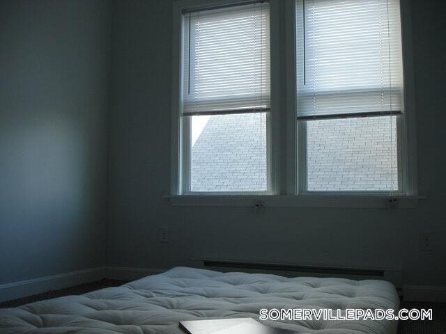 Building Photo - 14 Curtis Ave