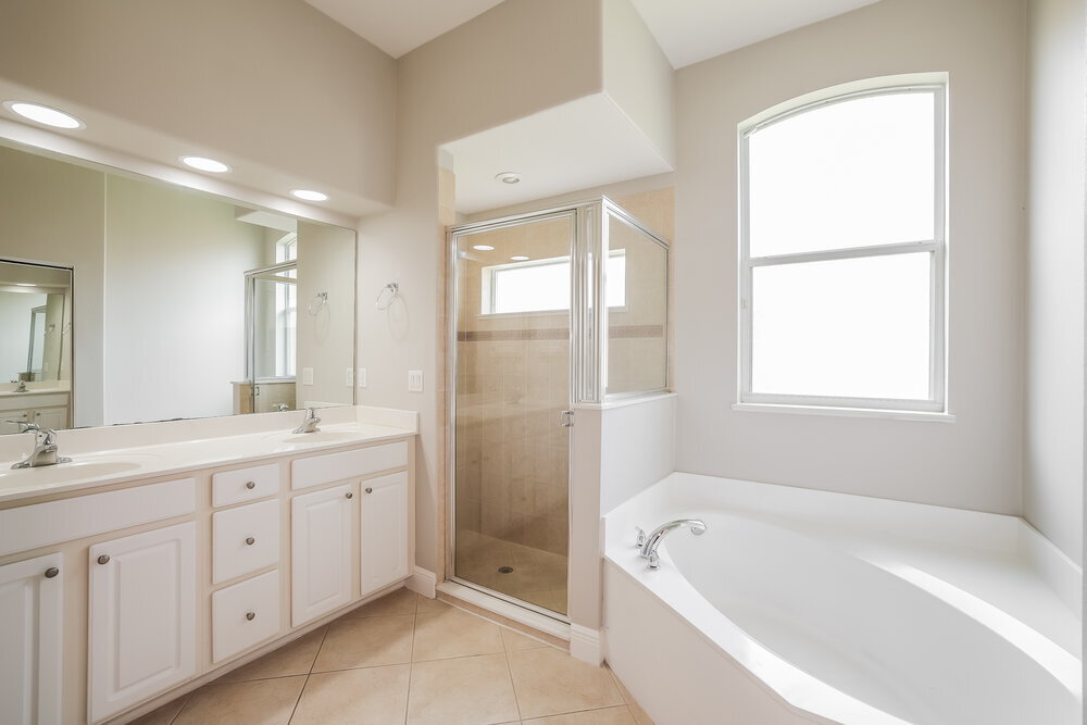 Building Photo - 15445 Cortona Way