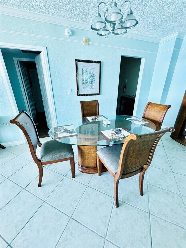 Building Photo - 2501 S Ocean Dr