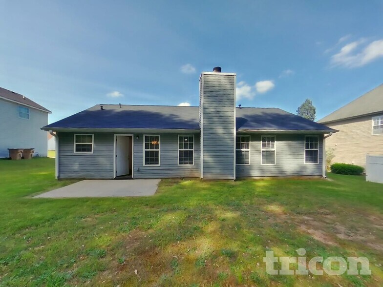 Building Photo - 1411 Pebble Ridge Ln