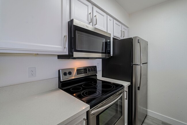 Interior Photo - Payson's BEST location ... close to everything!!