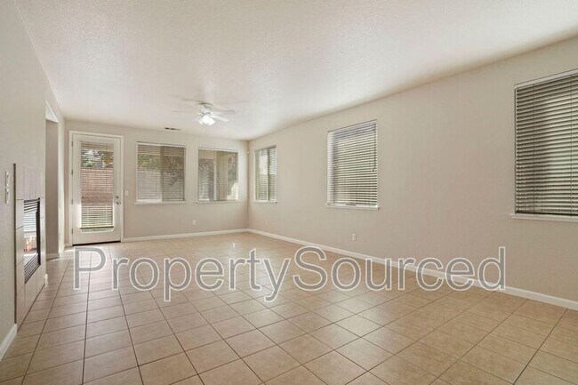 Building Photo - 1723 Bermuda Ln