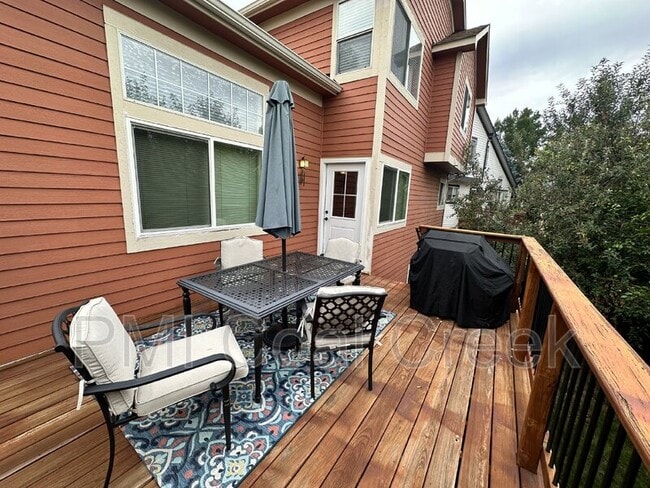 Building Photo - 761 Owl Ct