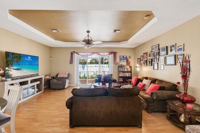 Building Photo - 5057 Sancerre Cir