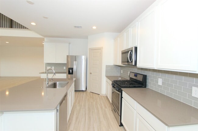 Building Photo - 3570 Joshua Grv Ln