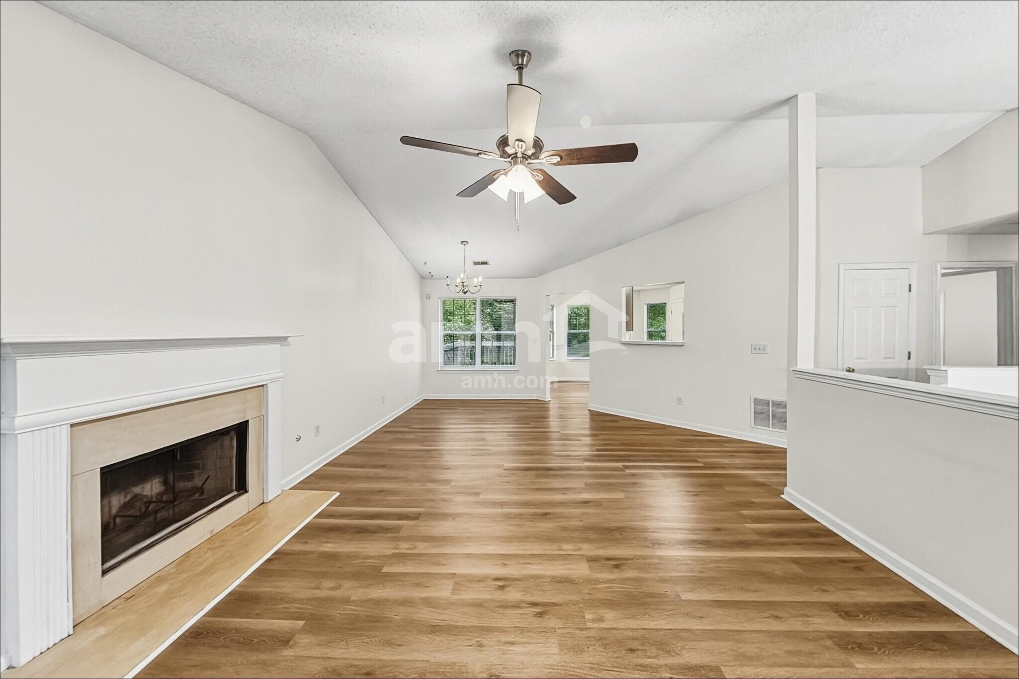 Building Photo - 4238 Zephyrhills Dr
