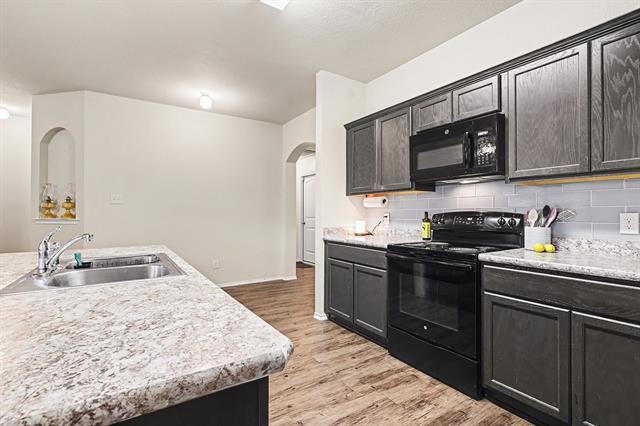 Building Photo - 101 Pony Ct