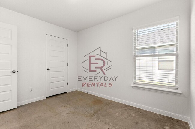 Building Photo - 912 Cherry Laurel Ln