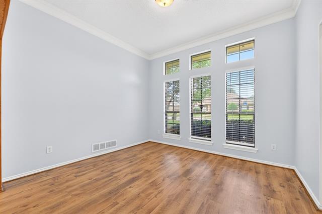 Building Photo - 918 Green Brook Dr