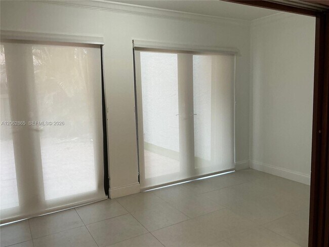 Building Photo - 8559 SW 115th Pl