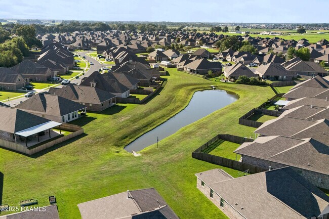 Building Photo - 120 Sugar Crest Dr