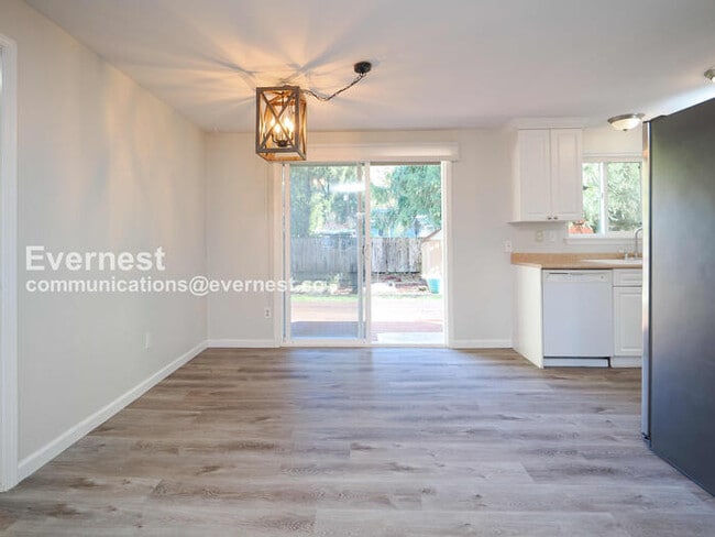 Building Photo - 4724 327th Ave NE