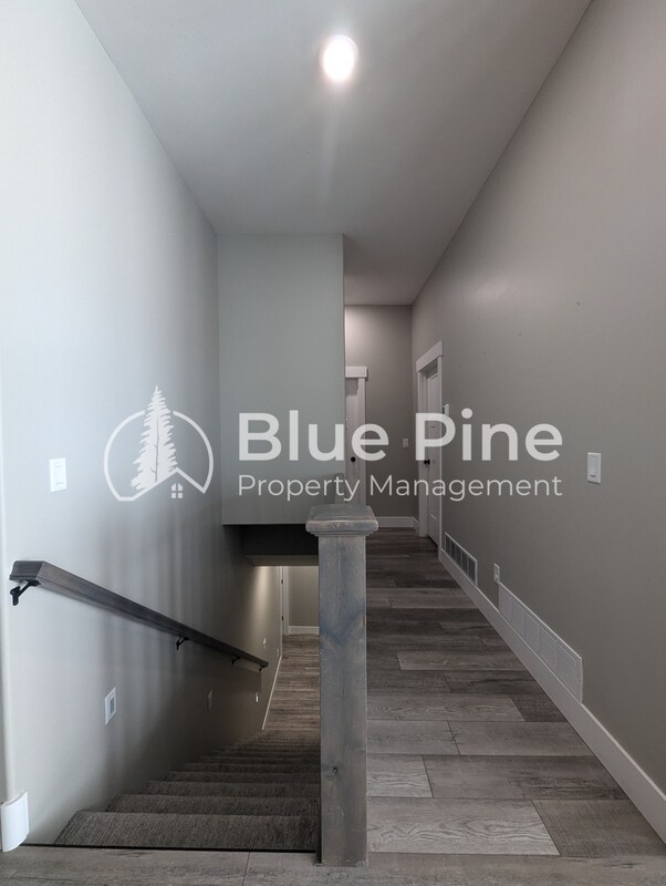 Building Photo - 4232 Athlen Wy