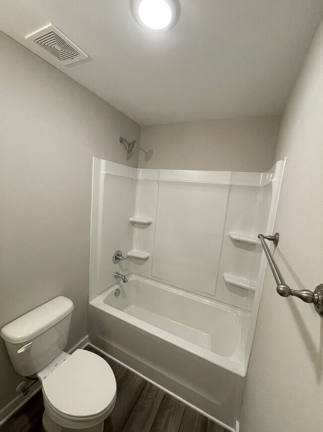 Building Photo - New Construction Home for Rent in Weaver, ...