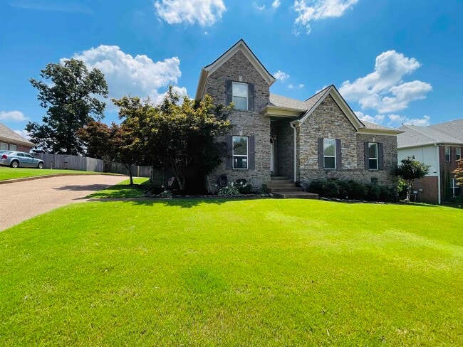 Building Photo - 9351 Lake Bridge Dr