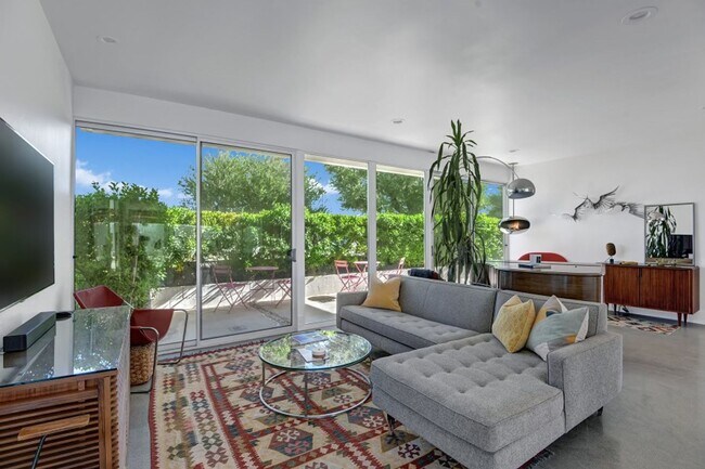 Building Photo - Mid-Century Steel Oasis in Palm Springs