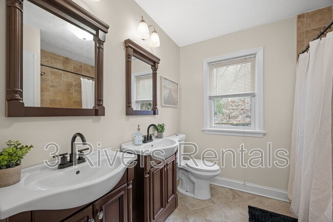 Building Photo - 600 Camp Meeting Rd