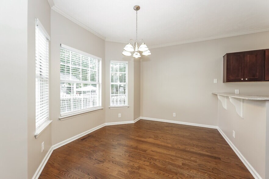 Building Photo - 705 Bell Trace Cove