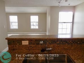 Building Photo - 1020 Crystal Way