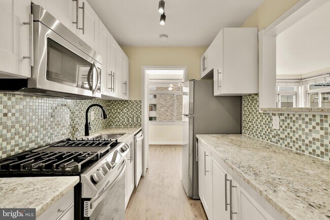 Building Photo - 2401 H St NW