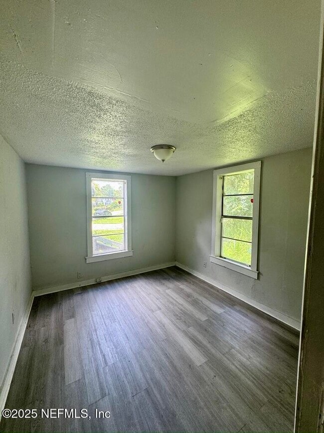 Building Photo - 1760 Audubon St