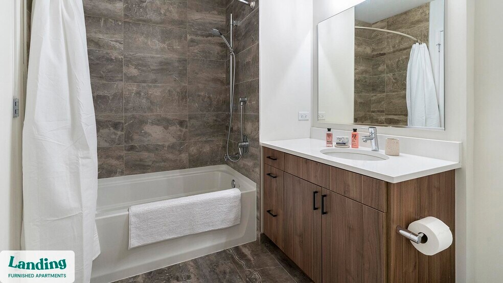 Building Photo - 2480-2522-2522 N Milwaukee Ave