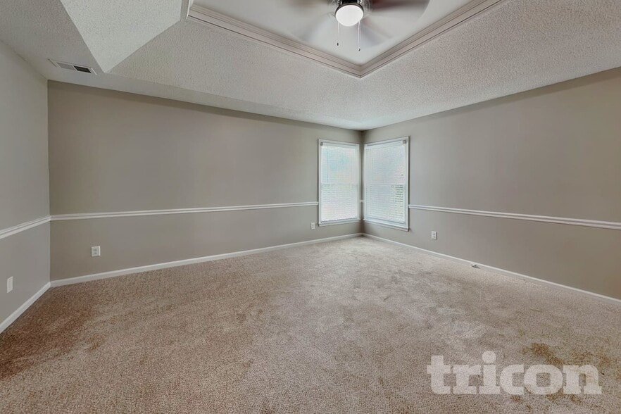 Building Photo - 14126 W 113th Terrace