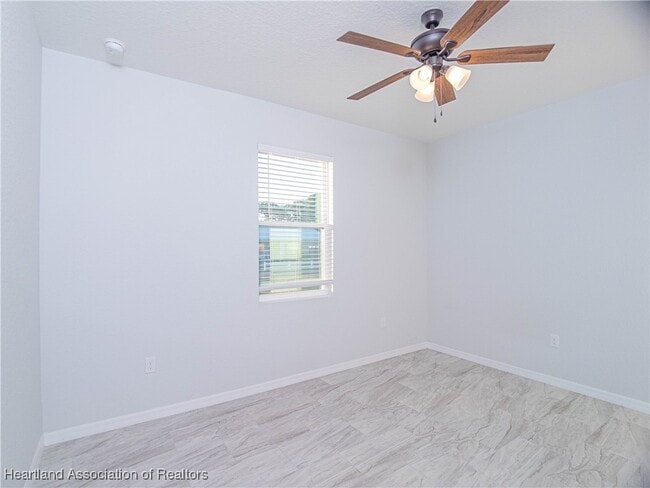 Building Photo - 1456 Kyra Ave