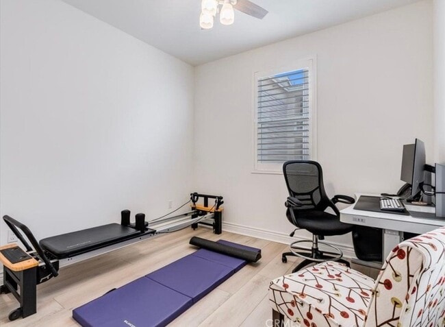 Building Photo - 2 Bedroom 2 Full Bath Condo with Stunning Views and Energy Savings