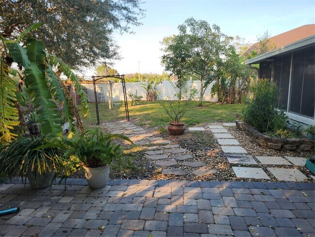 Building Photo - 12212 Holly Jane Ct