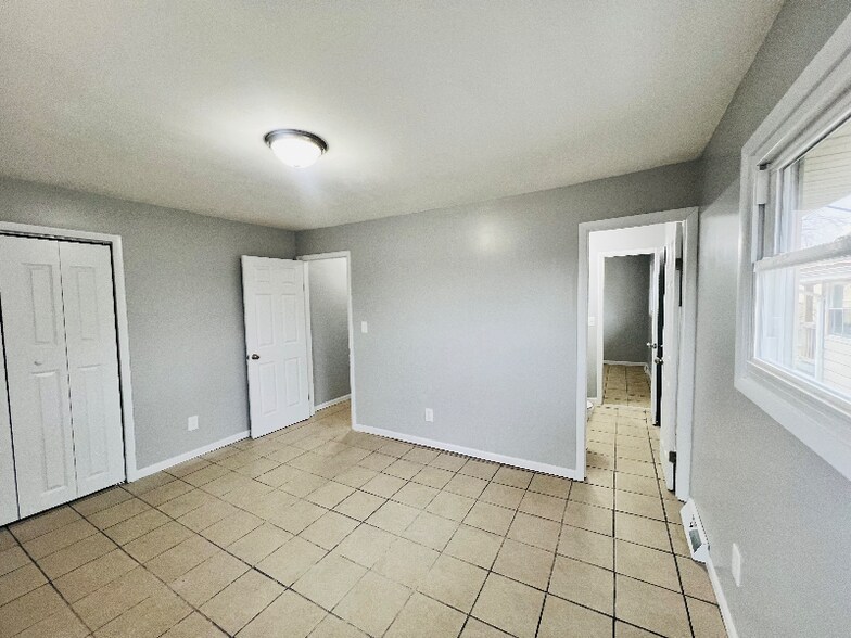 Building Photo - 5744A N 65th St