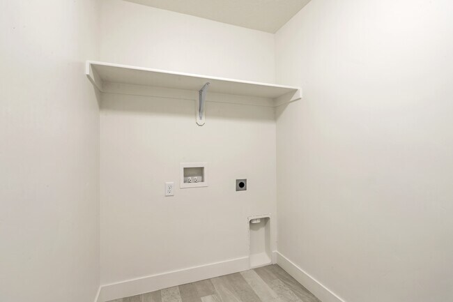 Building Photo - 1040 S 1200 W