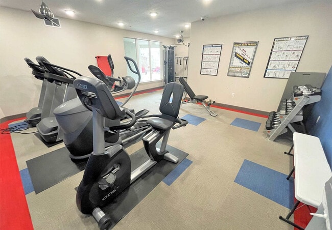 Building Photo - 460 E 400 S